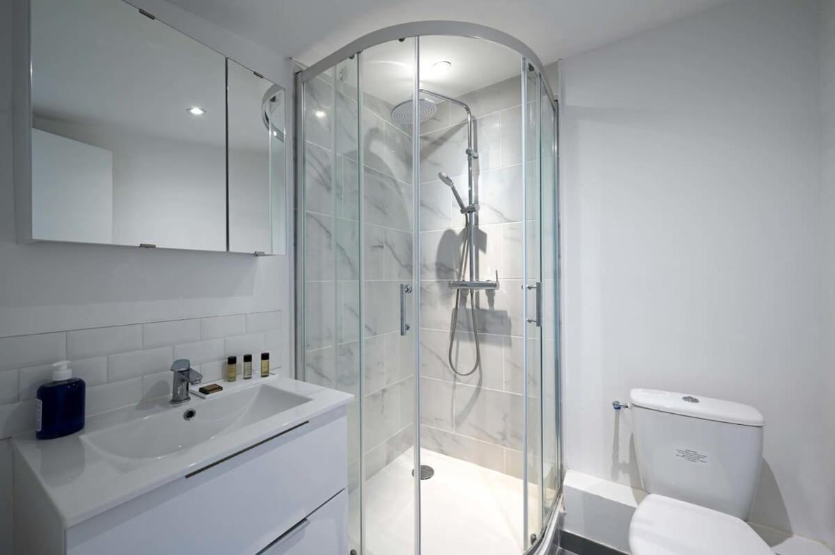 Magnifique Appartement A Pied Du Chateau Versalhes Exterior foto