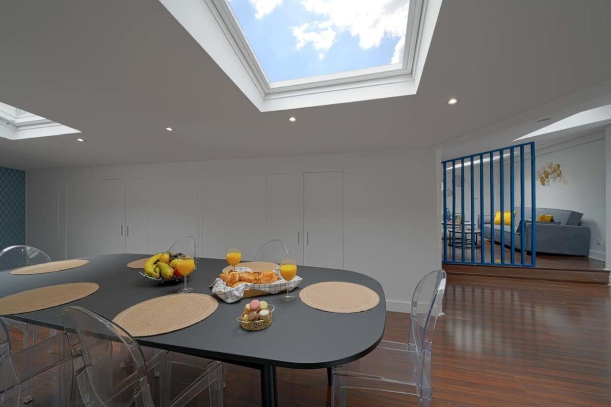 Magnifique Appartement A Pied Du Chateau Versalhes Exterior foto